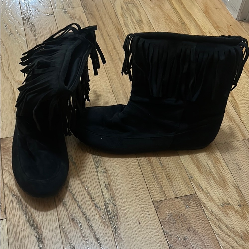 Fringe ankle boots